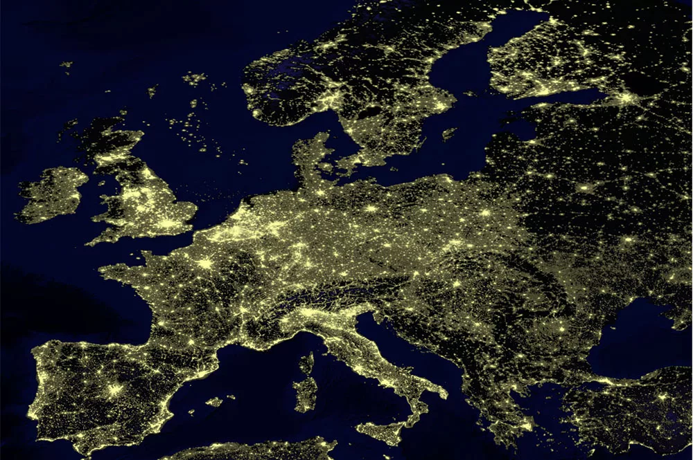 Image satellite du réseau électrique de l'Europe